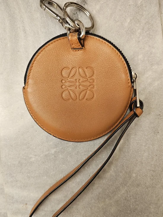 LOEWE Anagram Leather Key Ring/Bag Charm - Picture 2 of 5